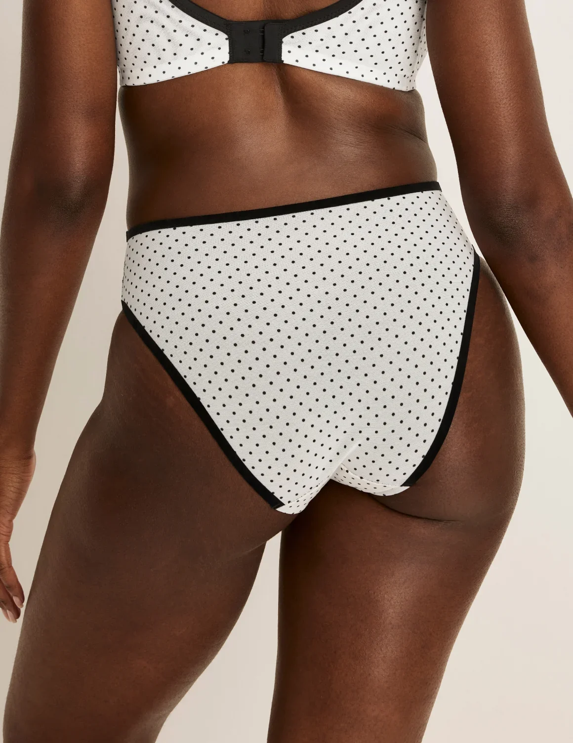 Essential Full Mesh French Cut - Image 3