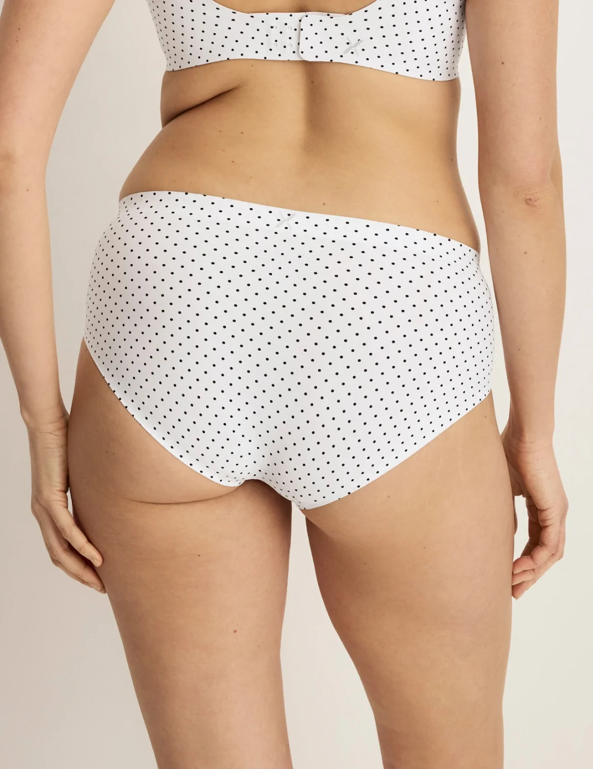 Essential No-Show Boyshort - Image 4