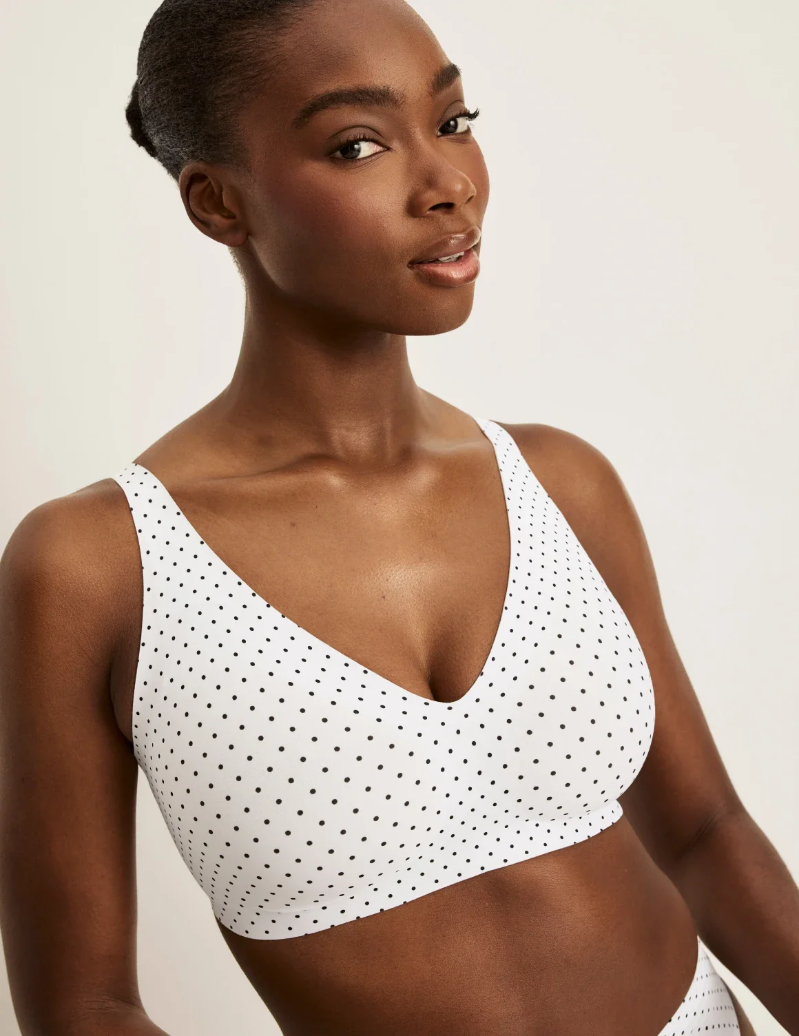 Revolution V-Neck Bra - Image 25