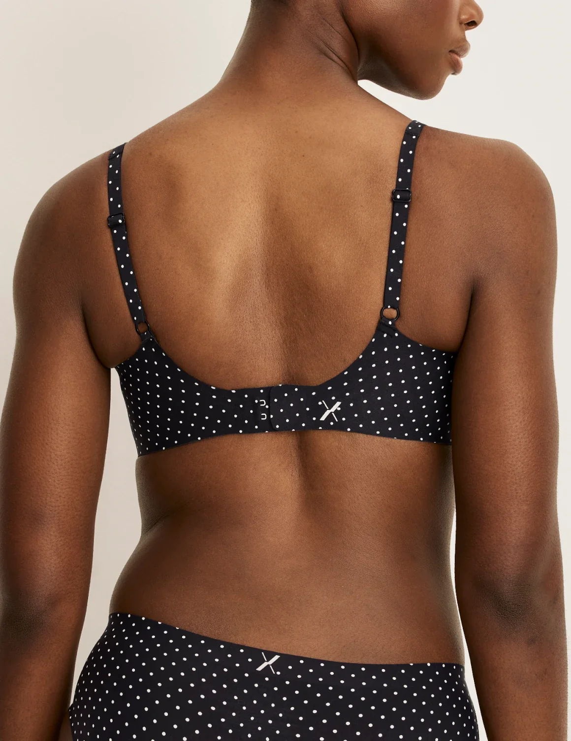 Revolution V-Neck Bra - Image 32