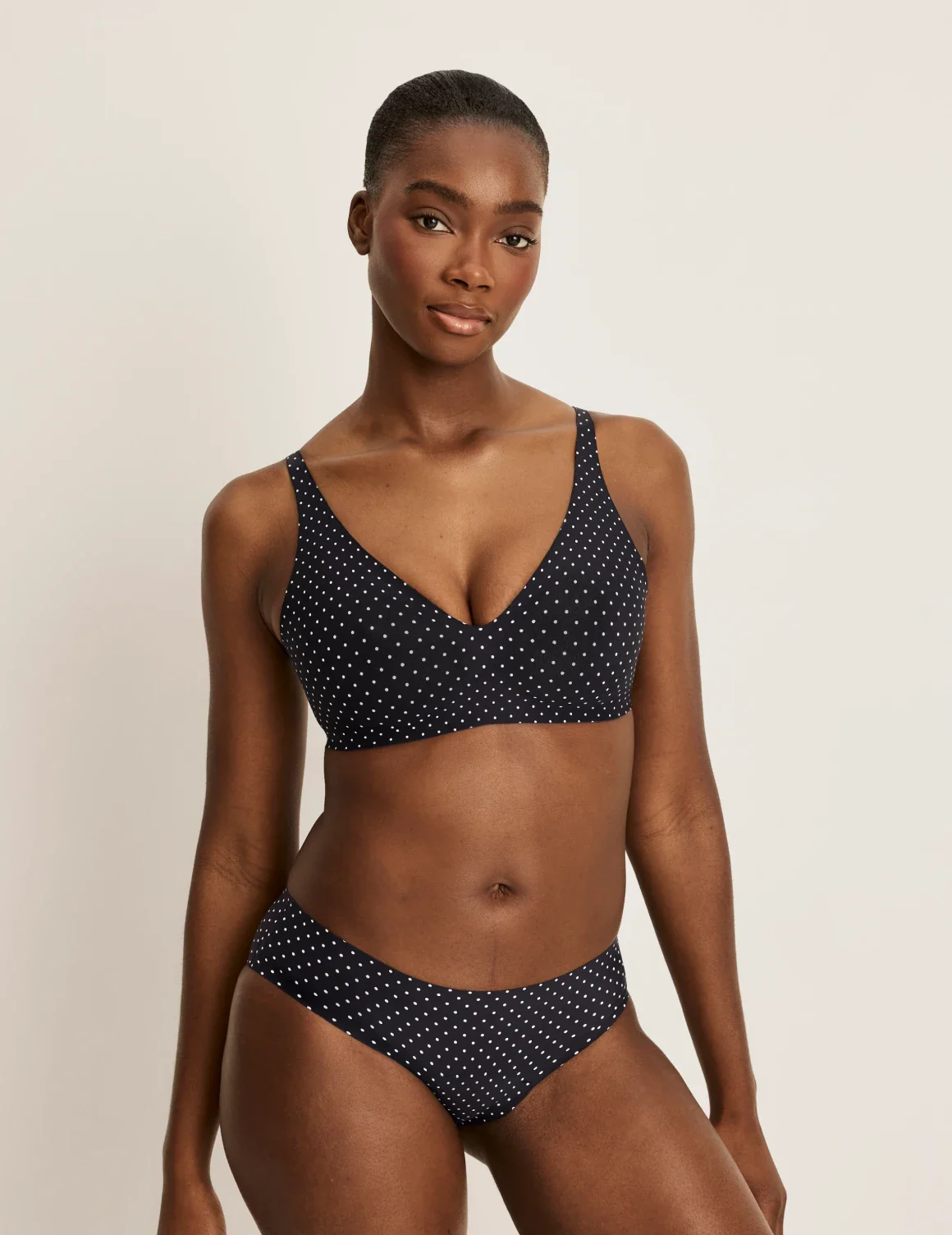 Revolution V-Neck Bra - Image 33
