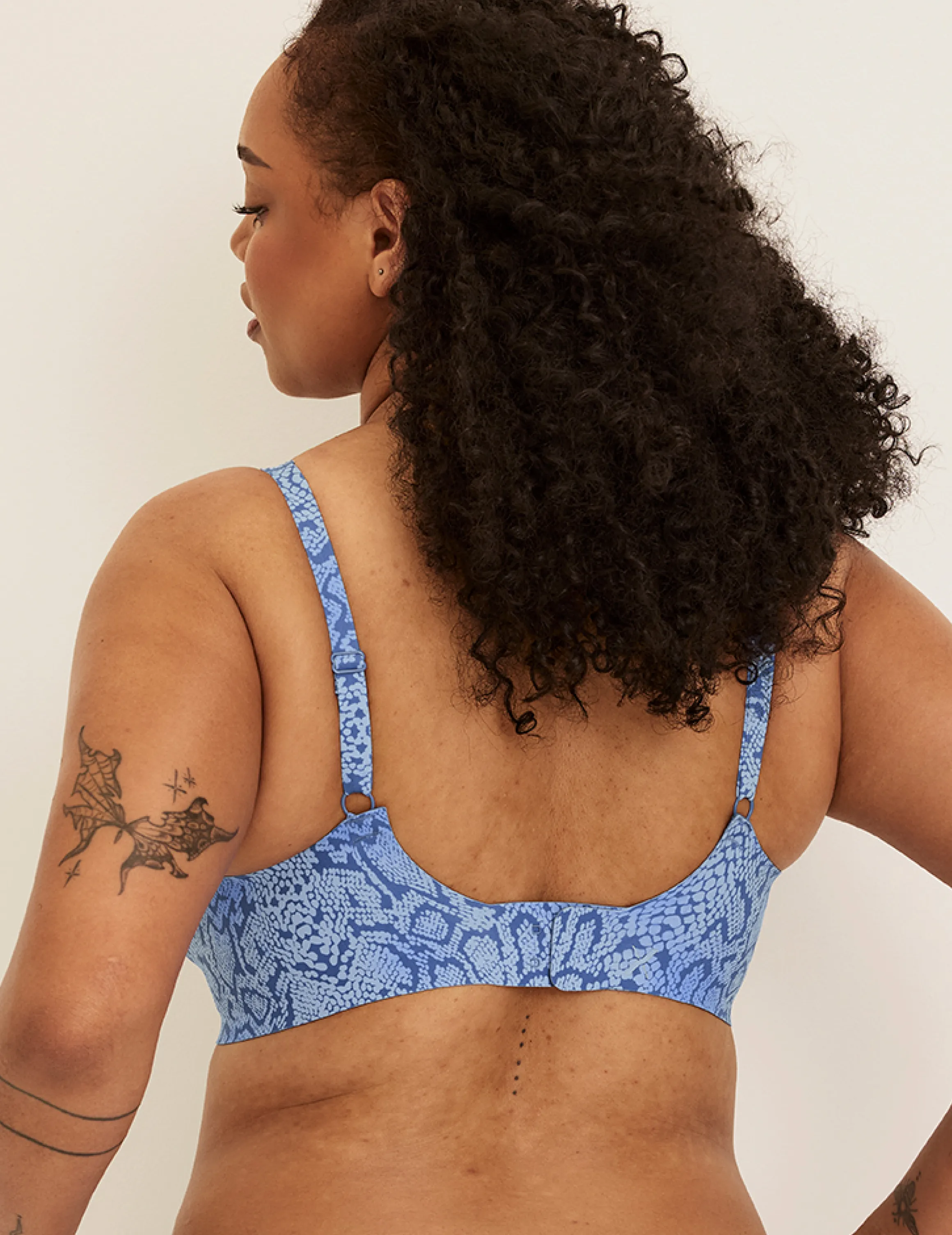 Revolution V-Neck Bra - Image 41