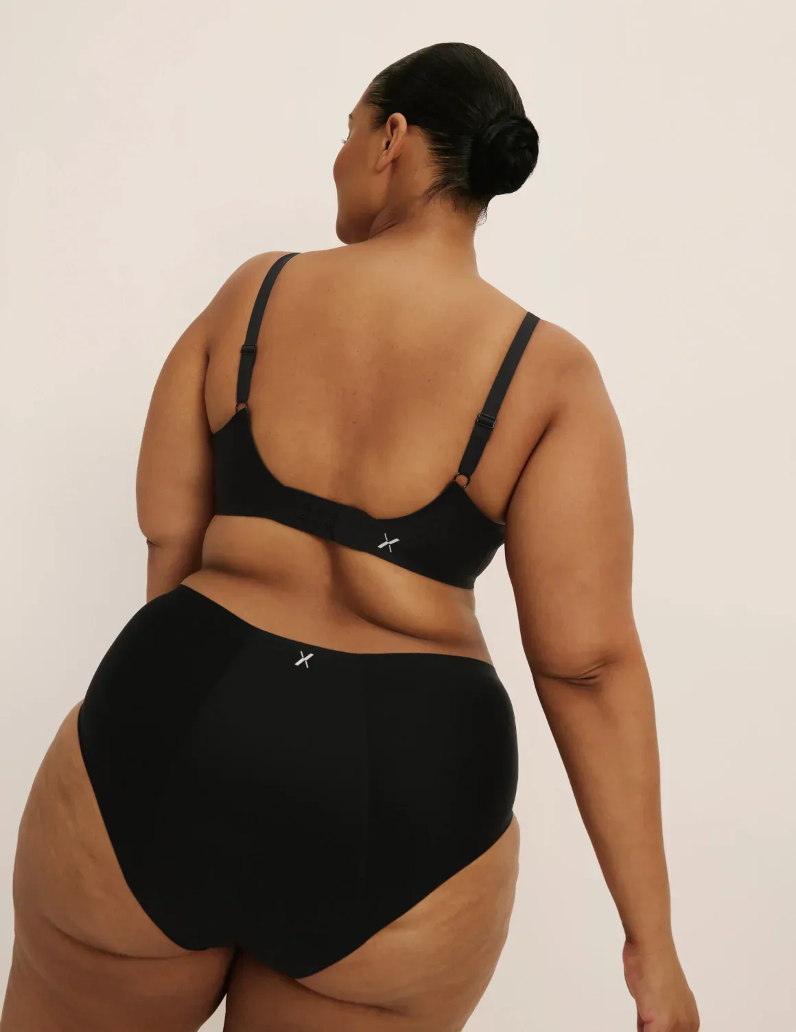 Revolution V-Neck Bra - Last Call - Image 45