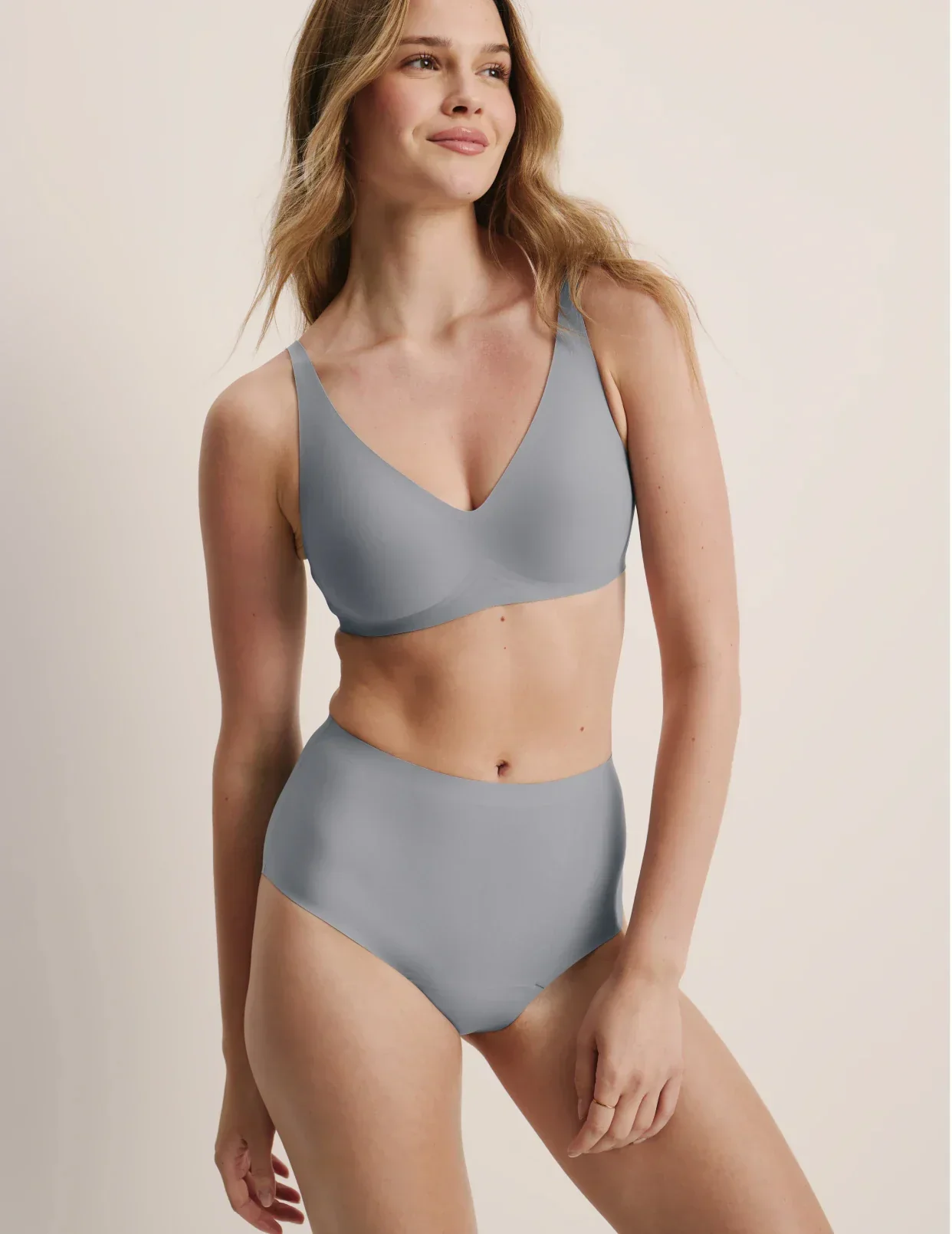 Revolution V-Neck Bra - Last Call - Image 53
