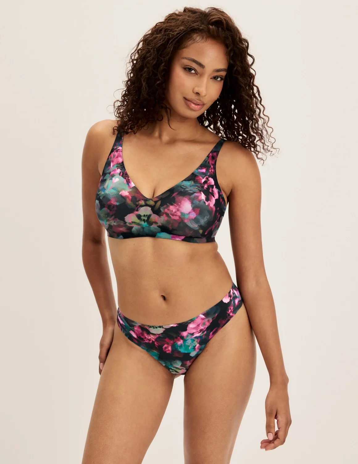 Revolution V-Neck Bra - Last Call - Image 93