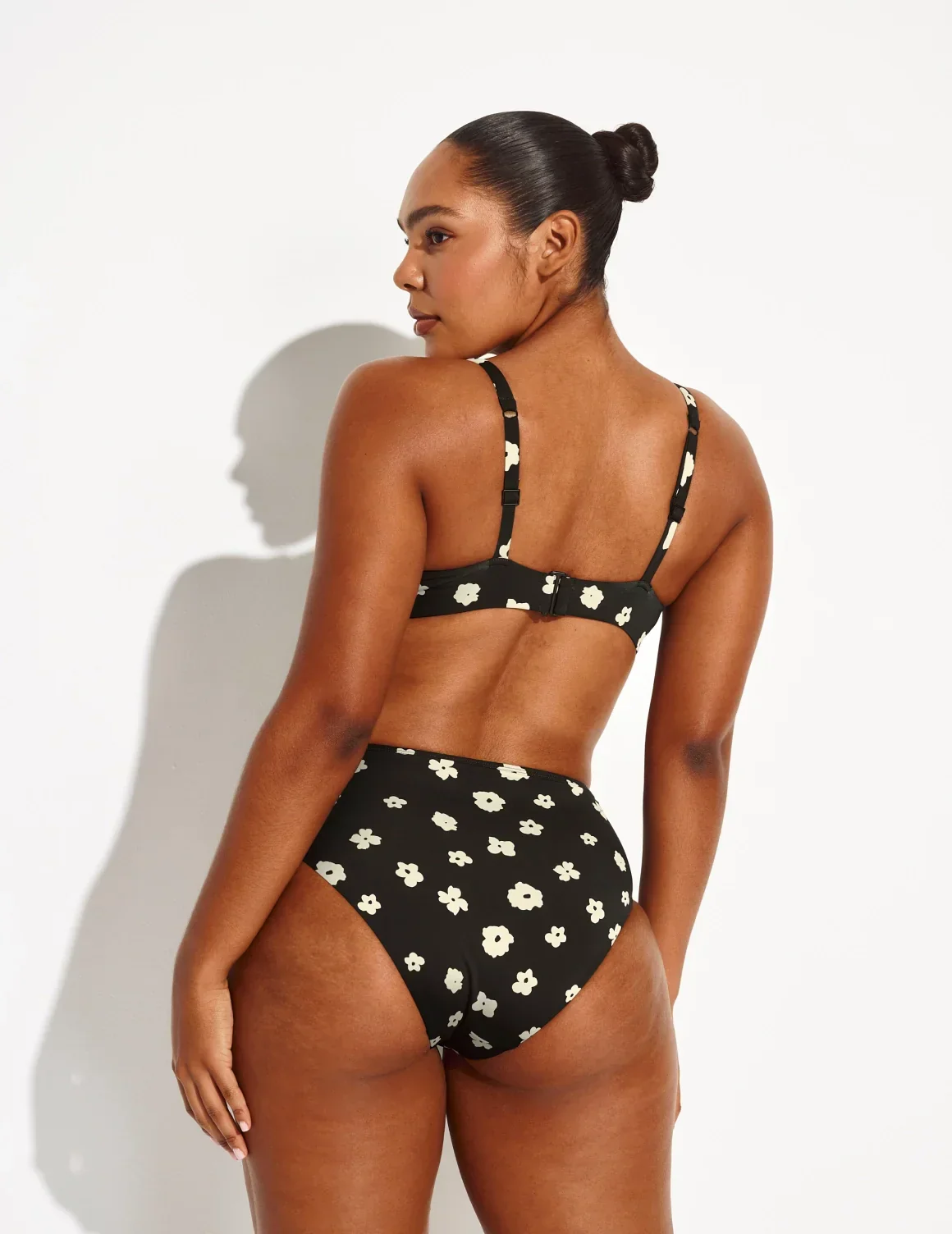 Ruched Deep V Bikini Top - Last Call - Image 20