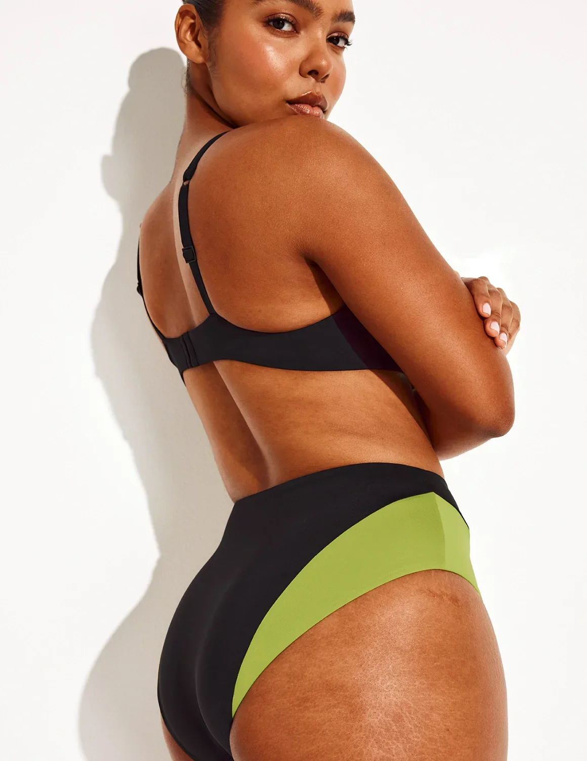 Ruched Deep V Bikini Top - Image 10